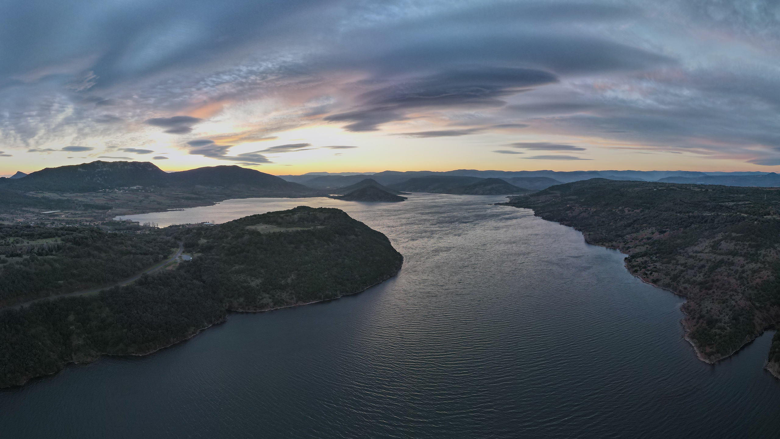 21.Lac du Salagou.jpg